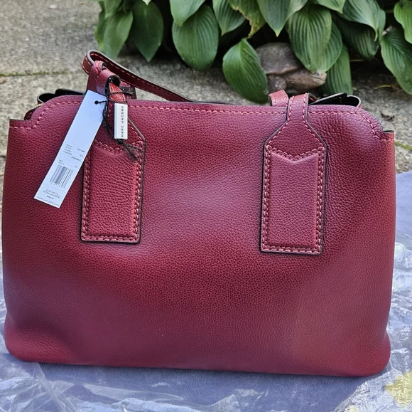 Marc Jacobs The Editor Tote Bag Pebbled Leather Tailored Oversized Cabernet NWT - Picture 15 of 16